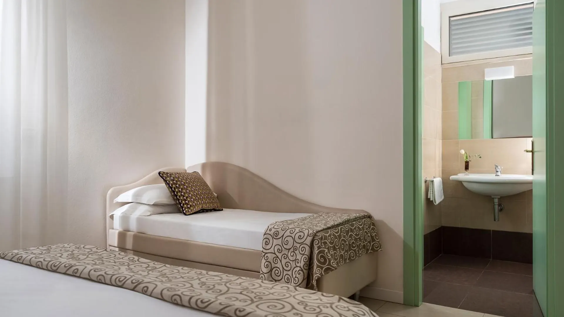 Hotel Calypso- Rimini Marina Centro