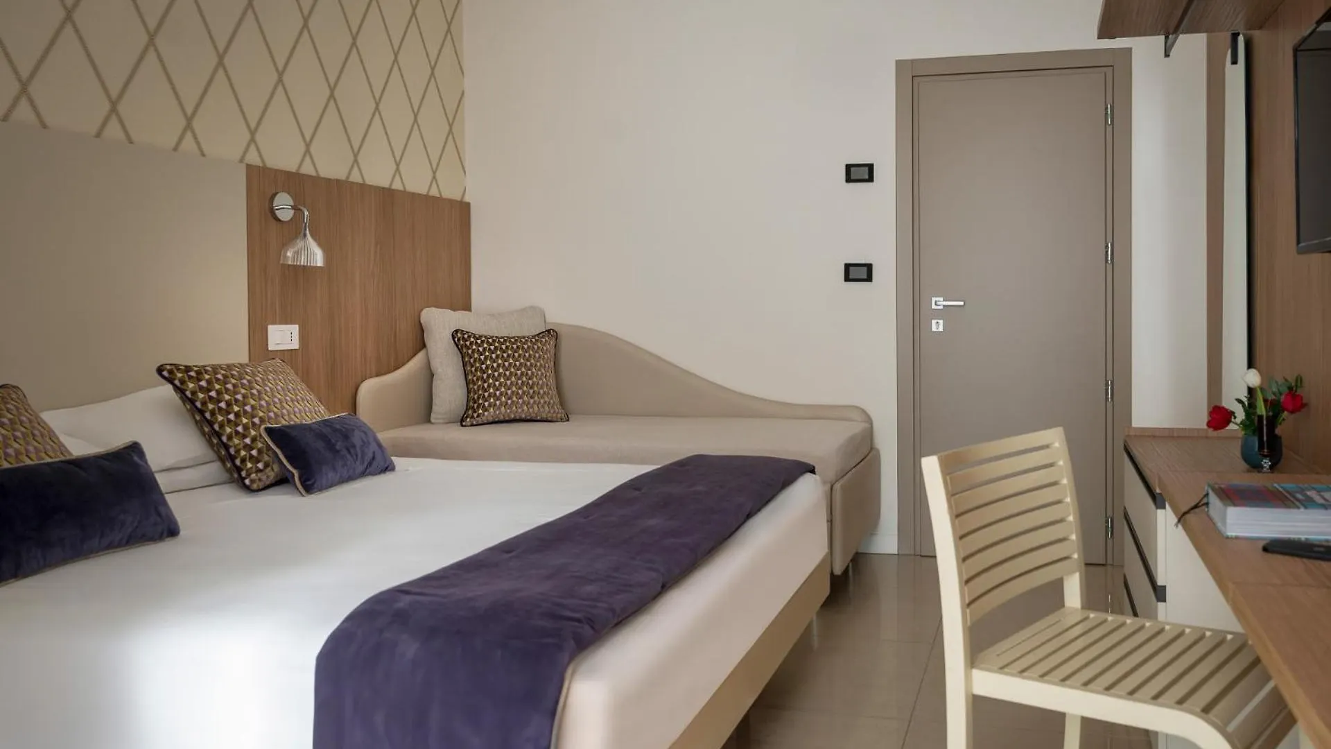 Hotel Calypso- Rimini Marina Centro 3*,  Italy