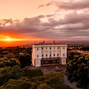 https://park-hotel-villa-grazioli.it-romehotels.com